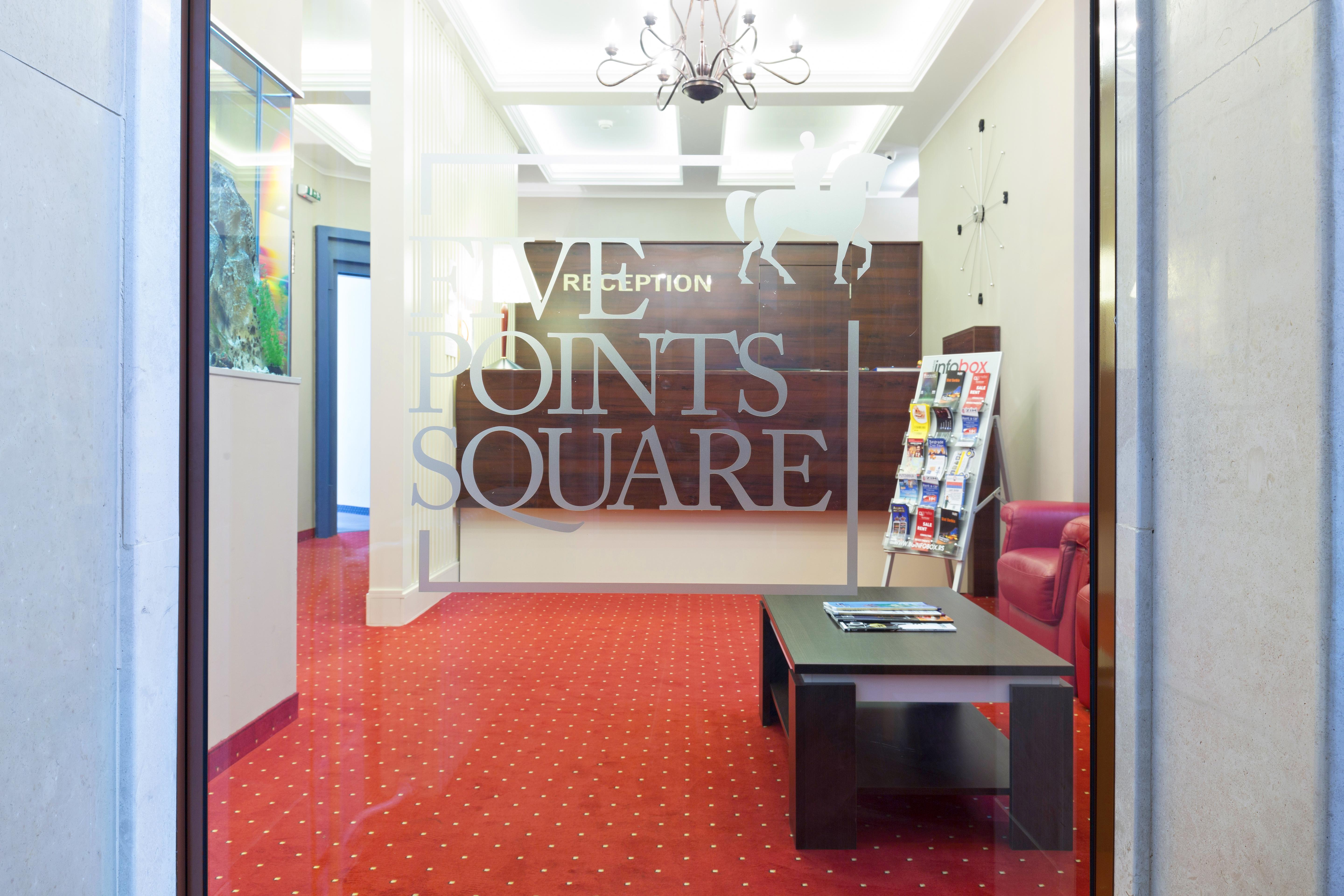 Five Points Square - City Center Belgrade Extérieur photo