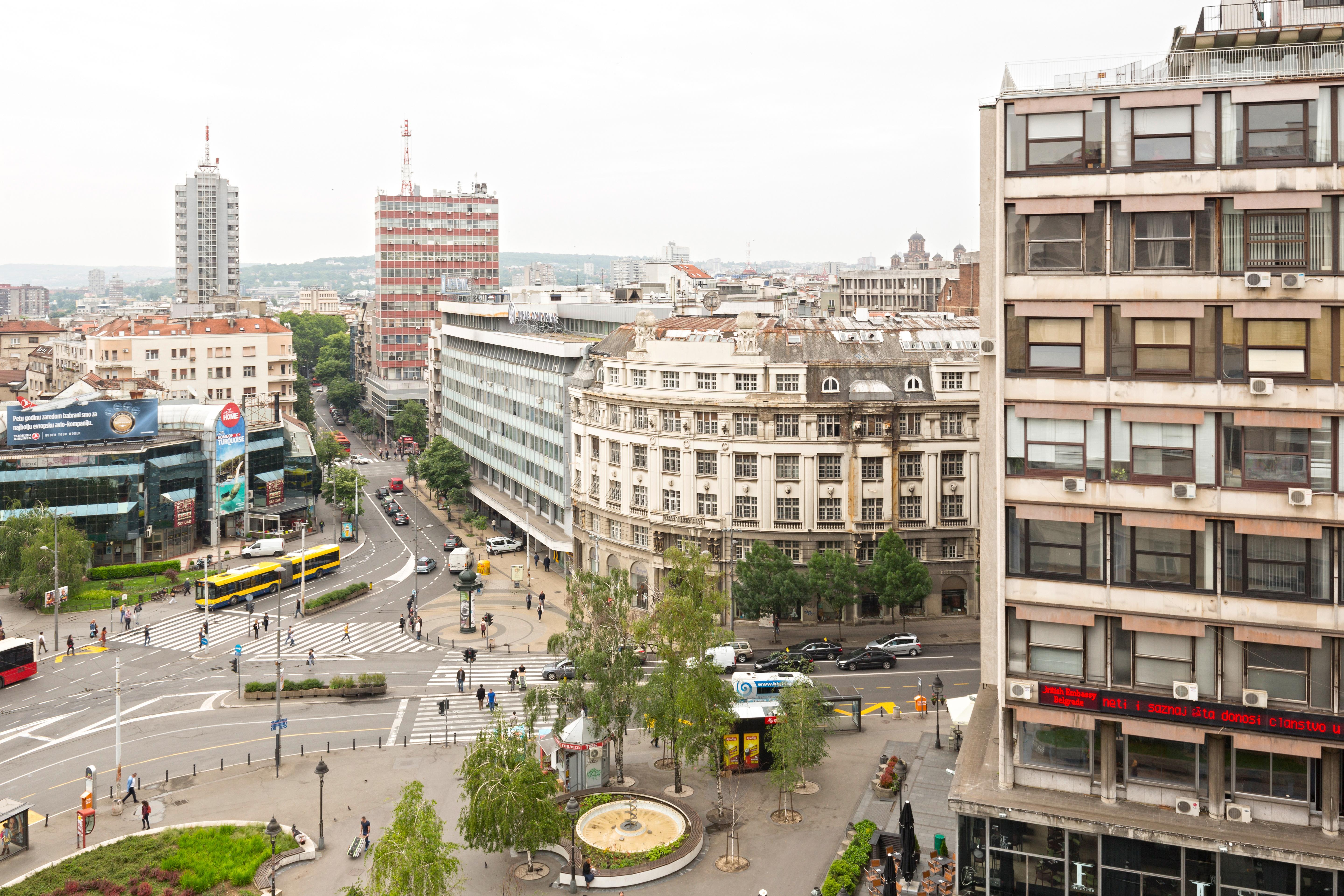 Five Points Square - City Center Belgrade Extérieur photo