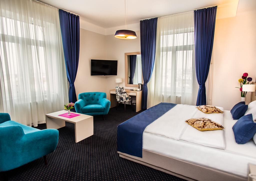 Five Points Square - City Center Belgrade Chambre photo