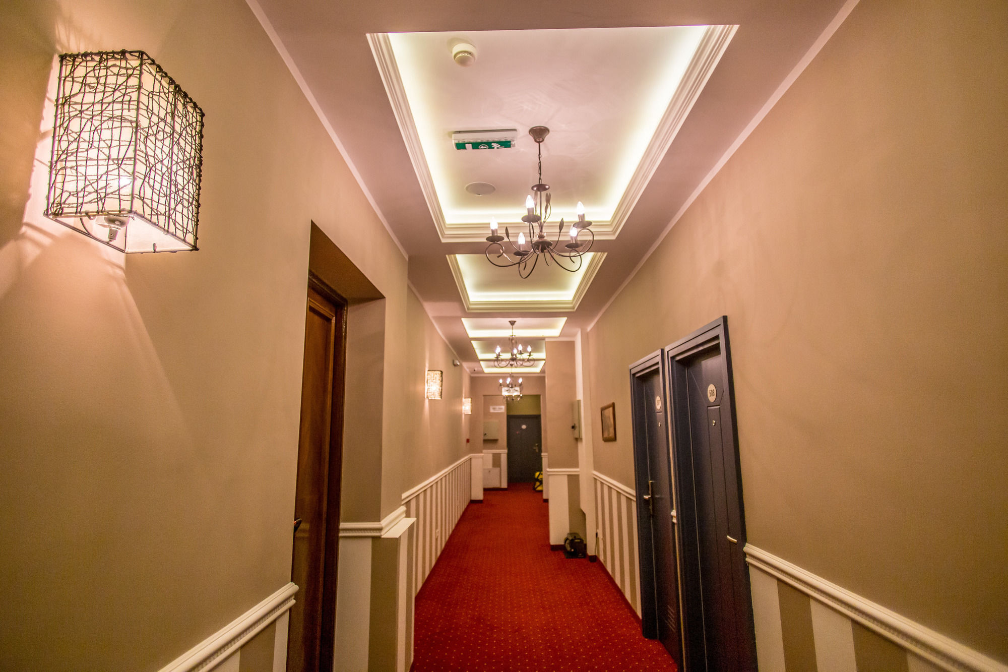 Five Points Square - City Center Belgrade Extérieur photo